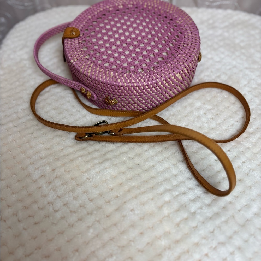 Atabali Rattan Vegan Round Crossbody Purse - Picture 15 of 15